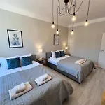 Apartamento Residences Center